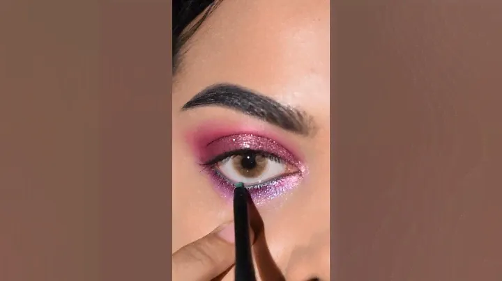 SUGAR blend the rules eyeshadow palette Starlight maroon blue Smokey eye #smokeyeyes #sugarcosmetics