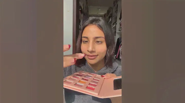 Comparing fake and orignal huda beauty palette #ashortaday