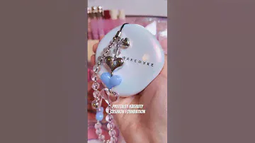 New Korean Glowy Cushion Foundation + Charm from WakeMake #kbeauty #koreanmakeup
