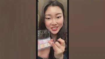viral glitter eyeshadow palette IS THIS NORMAL?? 😭 #kbeauty #makeupreview