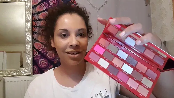 I ❤ Revolution red velvet palette  and praline face palette