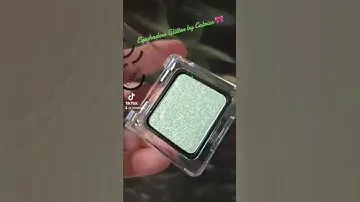 Eyeshadow glitter by Catrice 🎀 #beauty #makeup #glitter #perte @catrice.cosmetics