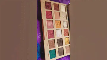 Makeup revolution roxy eyeshadow palette