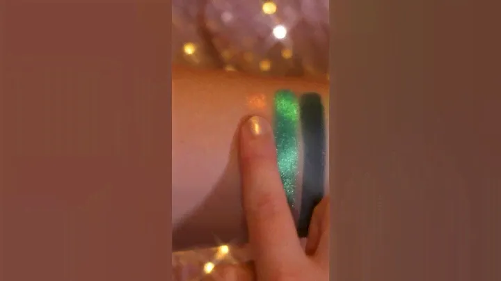 Merry Christmas palette, a warm toned color story🎄