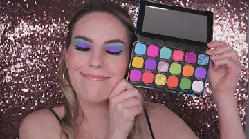 MAKEUP REVIEW | Revolution Forever Flawless Bird of Paradise Palette