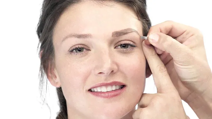 Quick & easy how to: Eyebrow shaping with NEW brow zings from Benefit Cosmetics