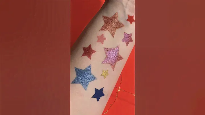 NEW #magicchristmasstory EYESHADOW PALETTE 😍🎄