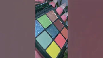 Huda beauty python #макияж #обзоркосметики #покупкикосметики #тени #палеткатеней #обзорпалетки