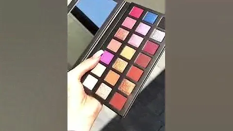 Kylie Jenner Birthday Collection Eyeshadow Palette Swatches