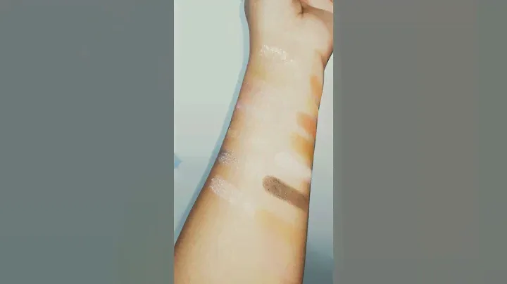 1 swatches pigment buttery smooth texture #carnivalpalette #fauxfilterfoundation #mars #eyeshadow
