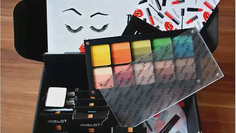 Unboxing Eyeshadow Palette Inglot Freedom System Rainbow