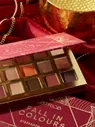 Палетка теней для век Fall In Colours Eyeshadow Palette