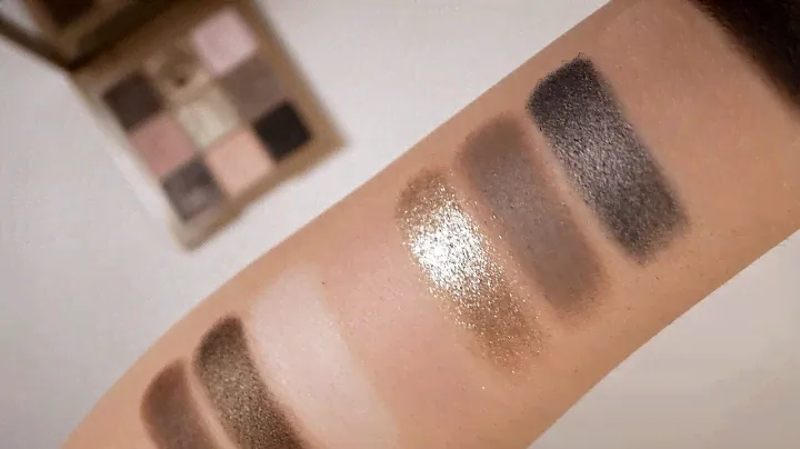 HUDA BEAUTY Creamy Obsessions Greige Palette Finger & Brush Live Swatches