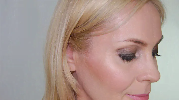 DIOR eye reviver palette