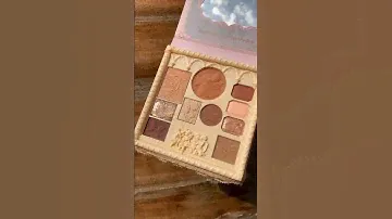 ASMR - The most cute eyeshadow pallette ✨ #eyeshadow #asmrshorts