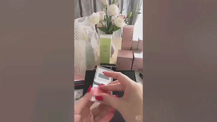 Новинка! Новый футляр в ограниченной коллекции!