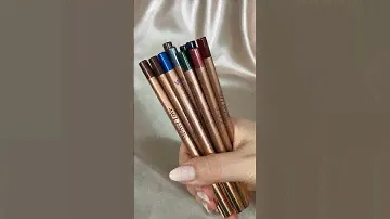 Accentuate your #eyemakeup with our #new Velvet Love Eyeliner Pencils ✏️👁️💕 #zoeva #swatches