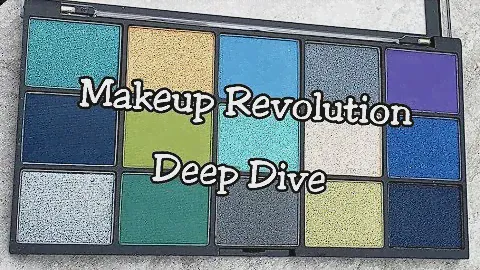 Swatches of the Makeup Revolution Reloaded Deep Dive Eyeshadow Palette