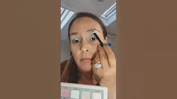 Natasha Denona Retro Glam Palette Look | Green and Gray Eyeshadow