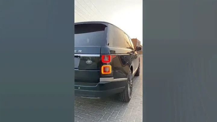 🕊️2021 Range Rover Vogue P400 in Premium Palette Green 📧