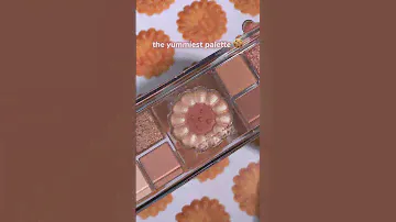if new jeans was a makeup palette... #koreanmakeup #eyeshadow #kbeauty