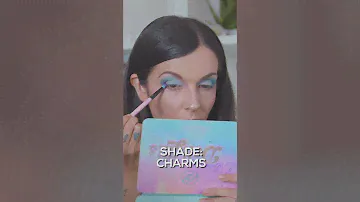 COSMIC BRUSHES - DELICIOUS DELIGHTS Eyeshadow Palette - Look 2
