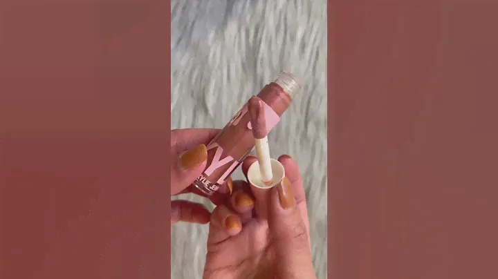 KYLIE COSMETICS NEW HIGH GLOSS TRIO | Colors of Life with Fakiha #kyliecosmetics #kyliejenner