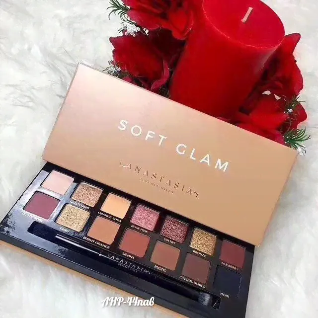 Палетка теней Soft Glam Palette от Anastasia Beverly Hills (14 оттенков)-0