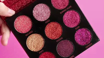 Revolution – Pressed Glitter Palette – Hot Pursuit
