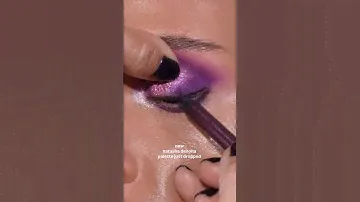 Purple is our new favorite color 💜 The Natasha Denona Roxa Eyeshadow Palette is available NOW.