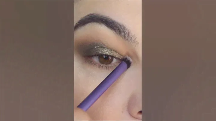 Nars Climax olive makeup look