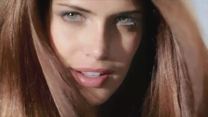 Schwarzkopf Palette Mousse Color "Shake Up Your Hair Color" 20 Sec Commercial (2012)