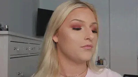 Kylie Jenner Burgundy Palette Tutorial
