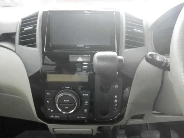 Минивэн SUZUKI PALETTE кузов MK21S класса микровэн гв 2010 пробег 72 тыс км цвет белый перламутр-0
