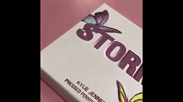 KYLIE Stormi Pressed Powder Palette