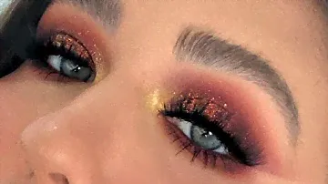 SPARKLY CRANBERRY SMOKEY EYE USING COLOURPOP "IT'S A MOOD" PALETTE