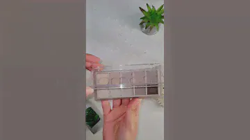 Romand Better Than Palette Dusty Fog Garden