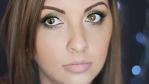 Emerald Romance | Charlotte Tilbury 'The Rebel' Makeup Tutorial