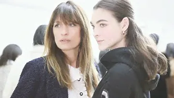 Recreate the Fall-Winter 2019/20 Ready-to-Wear Show Makeup Look at home – CHANEL Makeup Tutorials