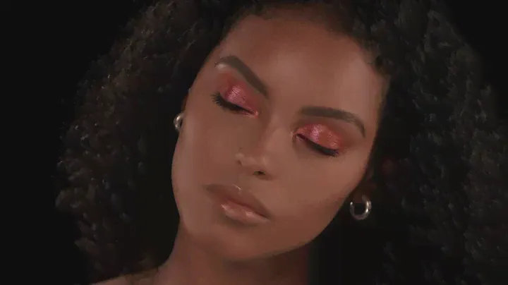 It All Started with the Eyes: Easy Metallic Eyeshadow Look