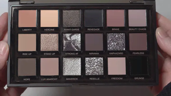 Huda Beauty Pretty Grunge Palette Swatches