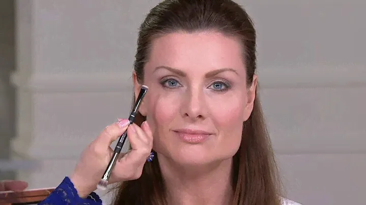 IT Cosmetics Naturally Pretty Essentials Palette w/Brush on QVC