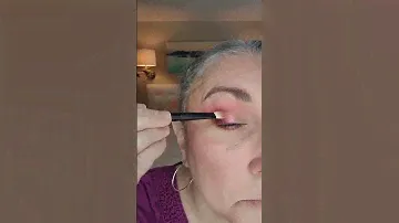 Natasha Denona Love Palette Eyeshadow Tutorial for Valentines Day 💝
