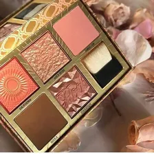 Новая палетка румяна для лица Benefit Blush Bar Palette