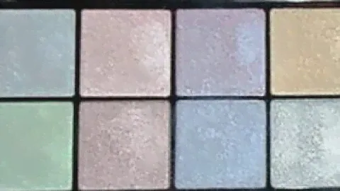 Makeup Revolution Ultra cool glow Highlighter Palette