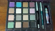 BNIB Urban Decay Disney Alice In Wonderland Palette Eyeshadow 2010 RARE
