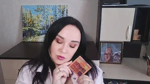Как приручить дракона с палеткой Makeup Revolution Pigment Palette Dragon