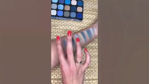 Revolution x Game of Thrones - Winter is Coming palette