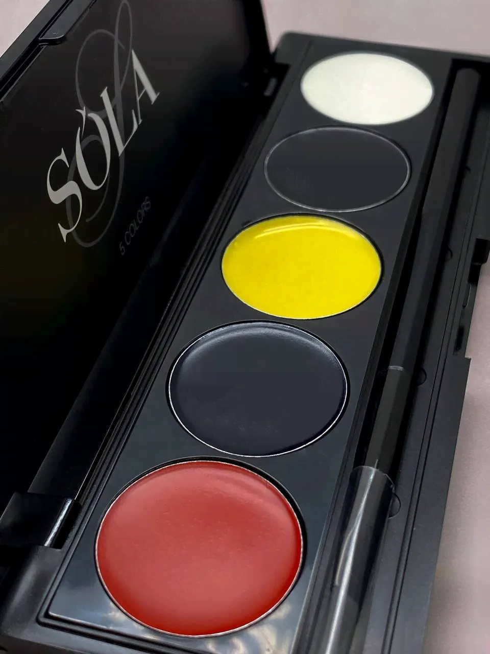 Гель-лак Palette 01 (Classic) SOLAlove, 10гр-1