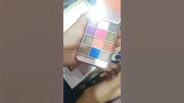 Hilary Rhoda 12 Color Eyeshadow Rs.250 only ❤️❤️🥰🥰